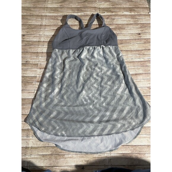 Lululemon Racer Back Tank Top Women's Sm-Med Gray Chevron Athletic Wear Gym - Picture 1 of 6
